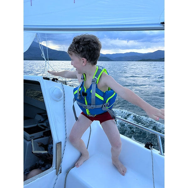 Astral Otter 2.0 Youth PFD